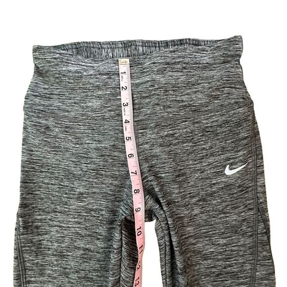 Nike ~ Women’s grey workout leggings ~ size Large - Picture 6 of 10